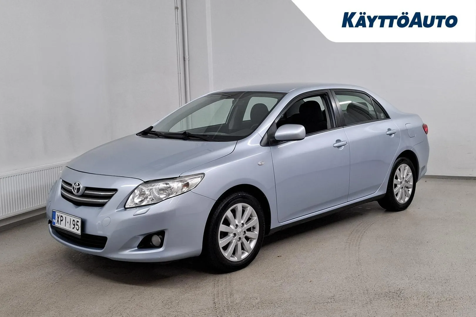 Toyota Corolla XPI-195 carousel image