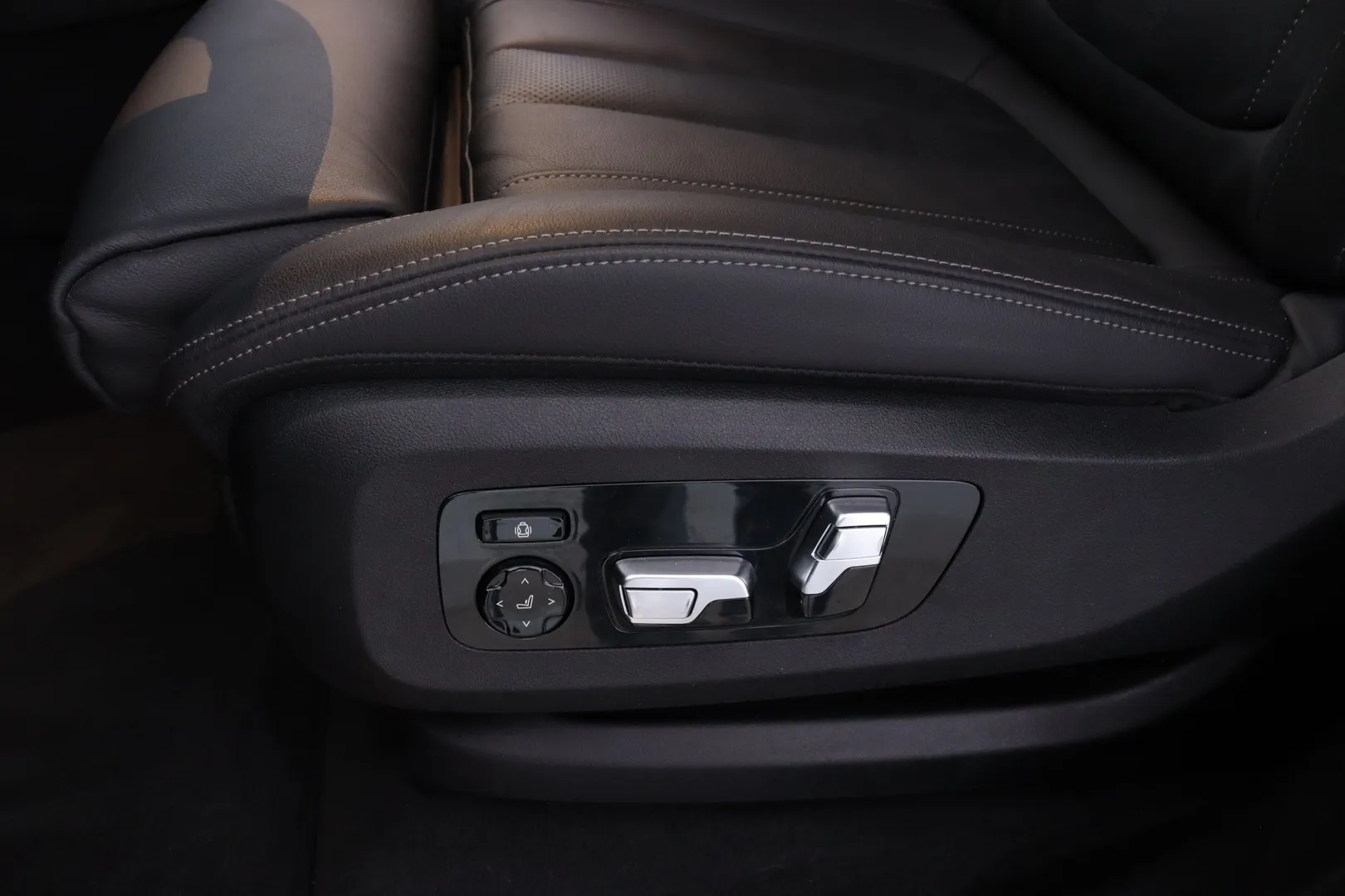 BMW X5 JLM-348 carousel image