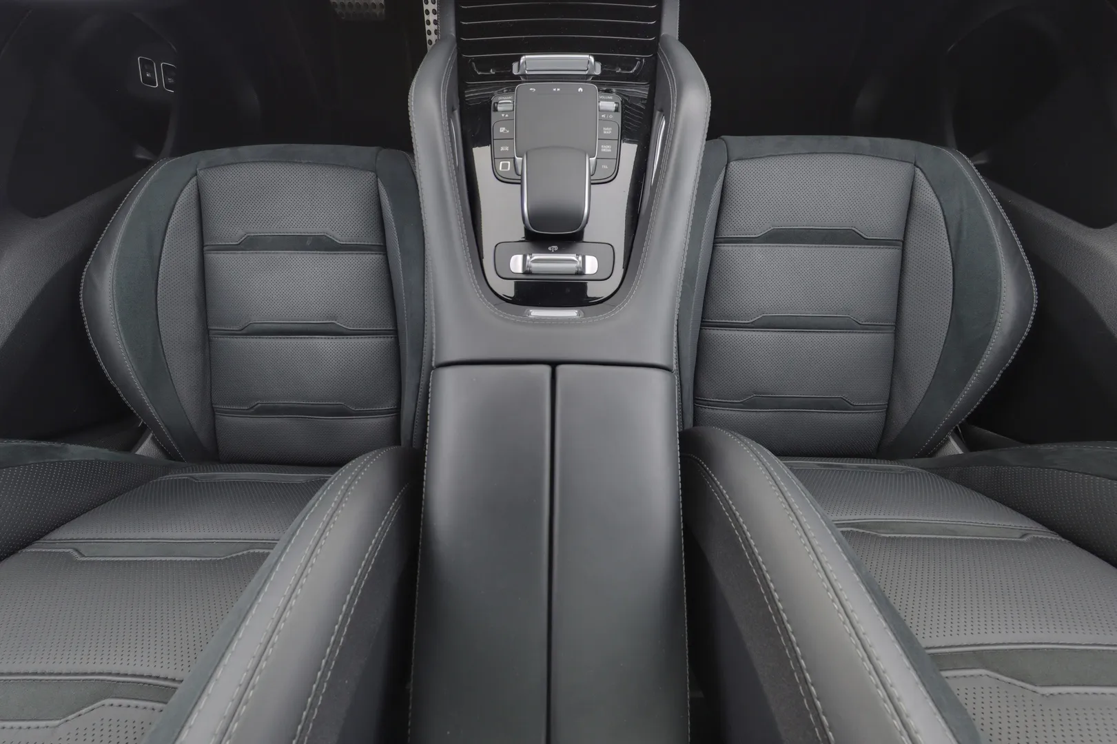 Mercedes-Benz GLE GRK-234 carousel image