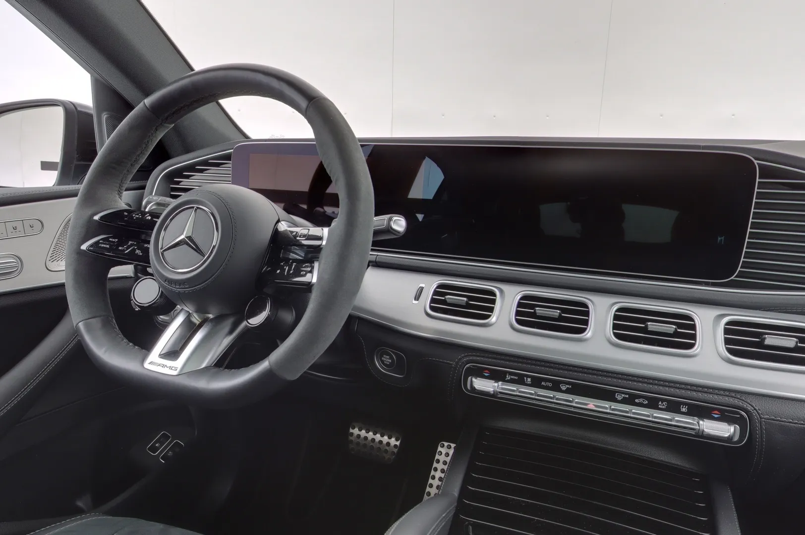 Mercedes-Benz GLE GRK-234 carousel image