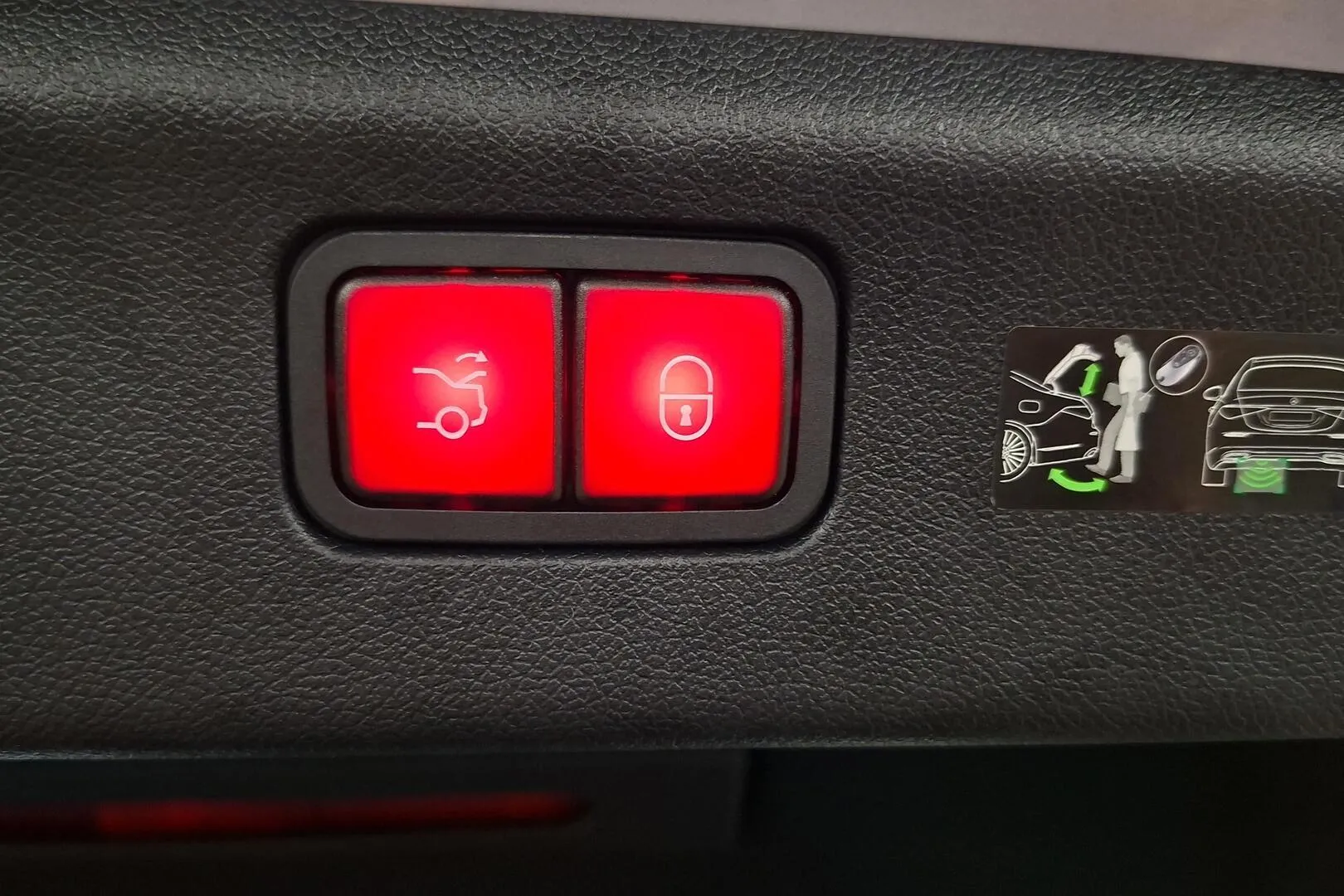 Mercedes-Benz C LTV-515 carousel image
