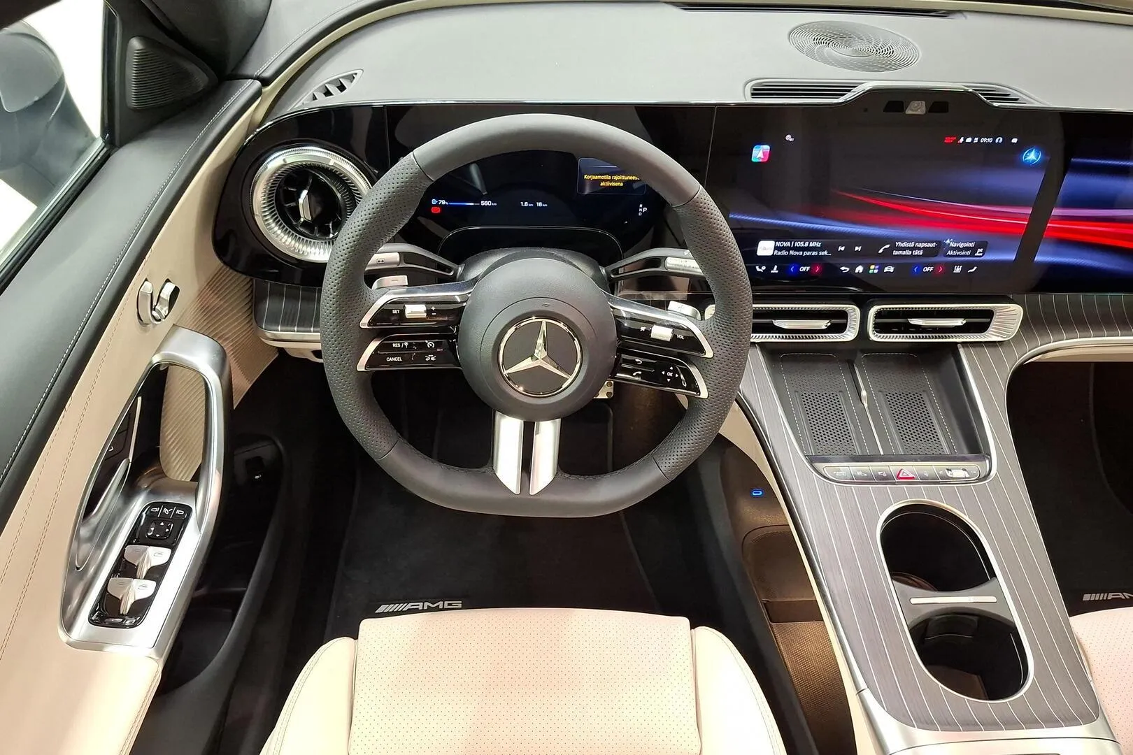 Mercedes-Benz C LTV-515 carousel image