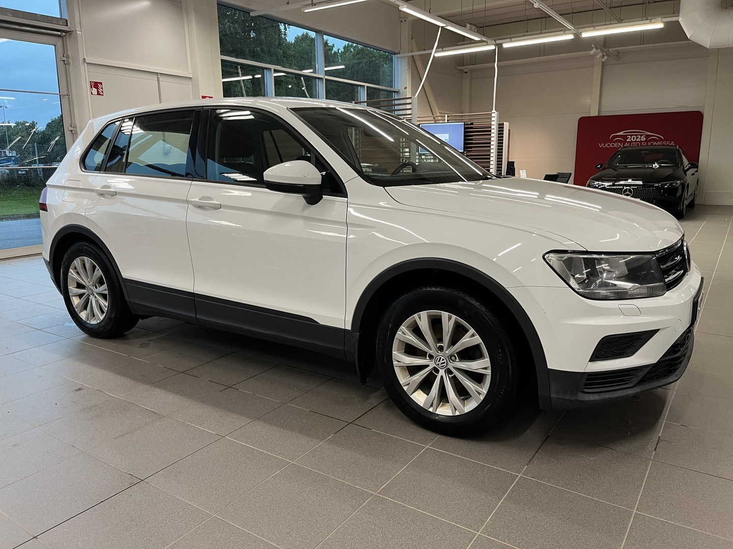 Volkswagen Tiguan 2017, photo 6/13