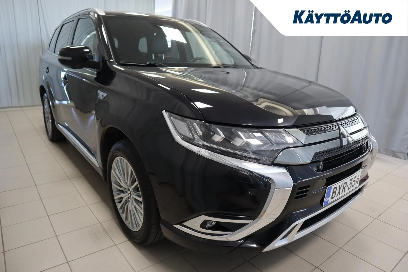 Mitsubishi Outlander PHEV BXR-354 carousel image