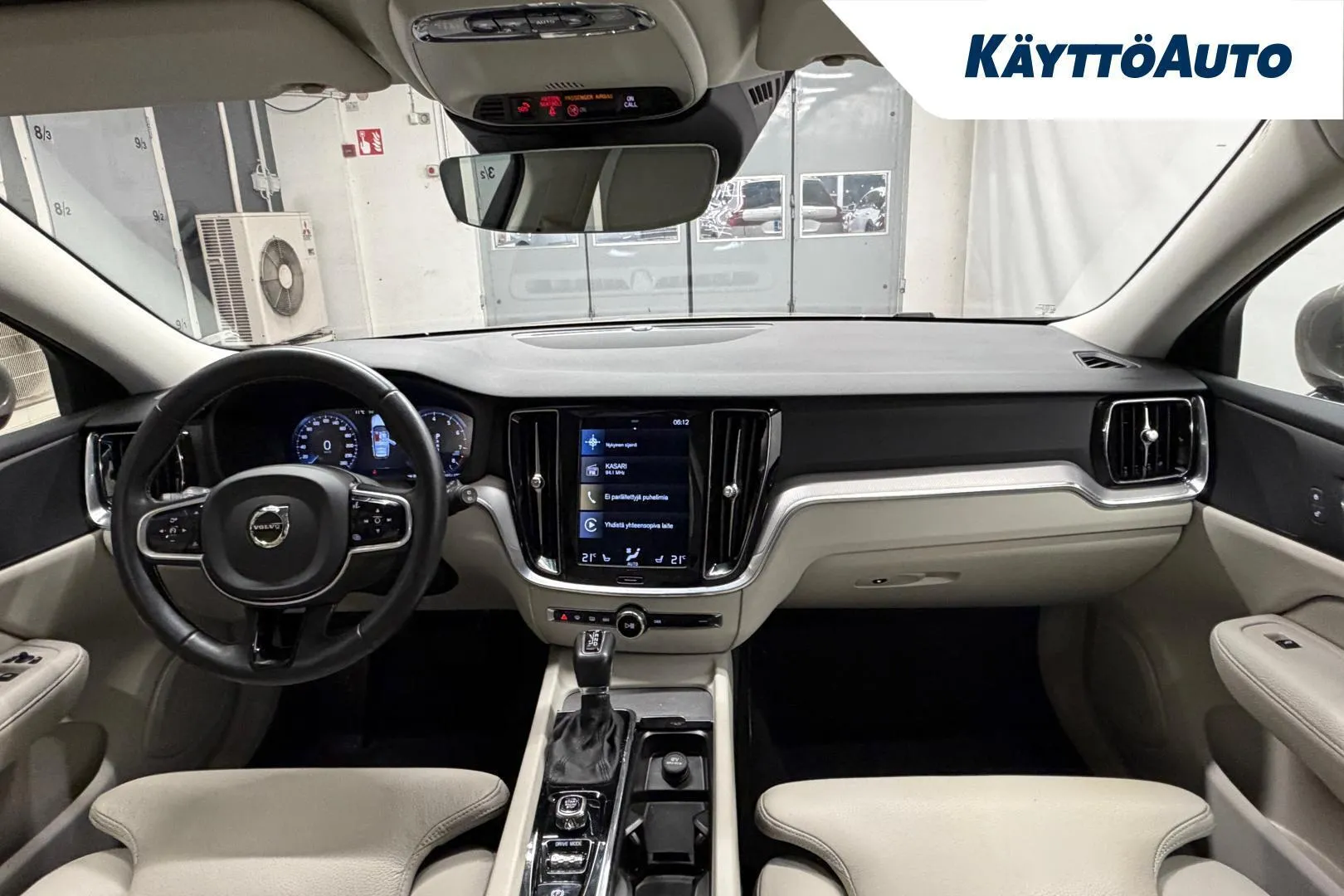 Volvo V60 JLN-266 carousel image