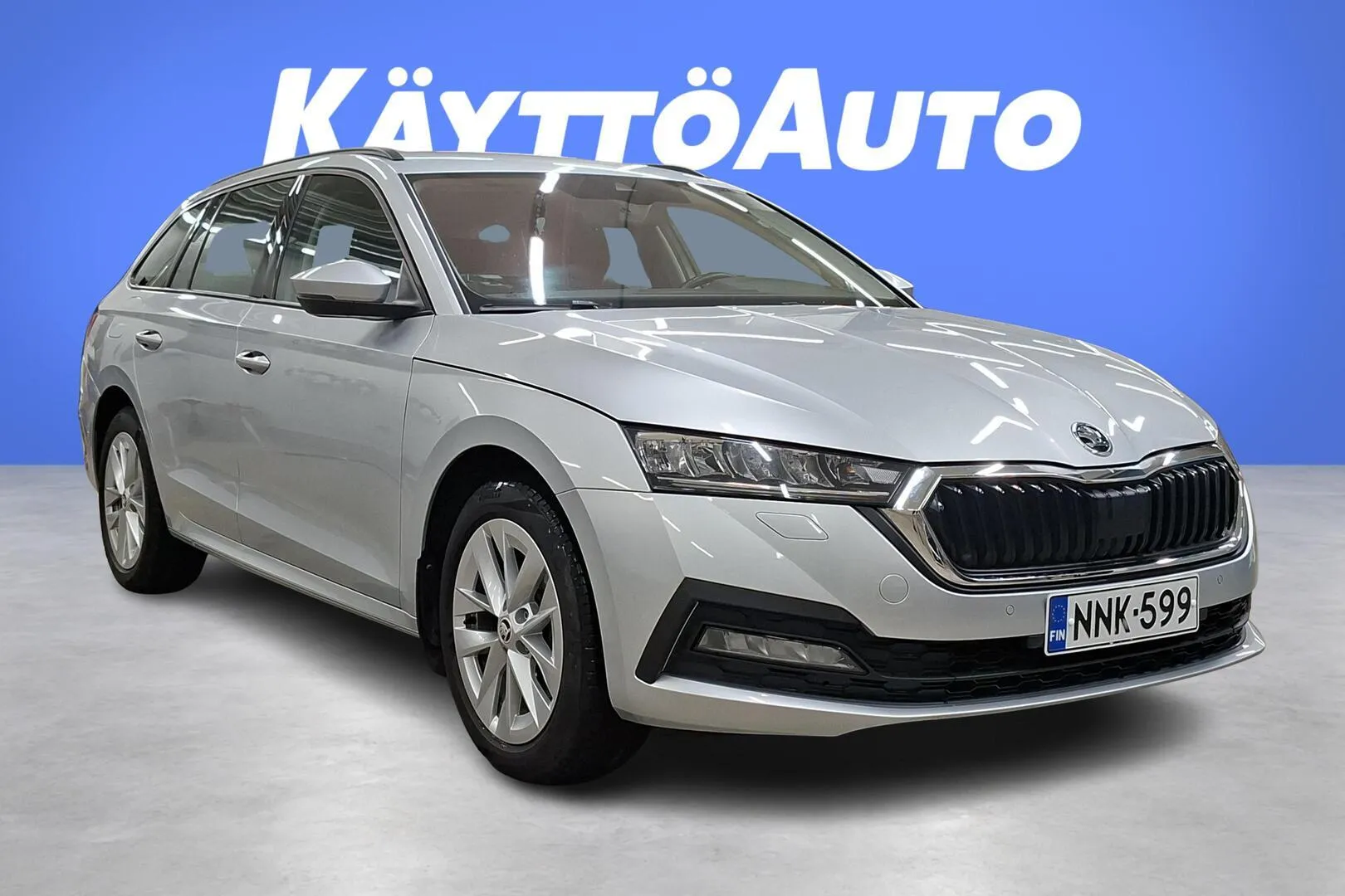 Skoda Octavia NNK-599 carousel image
