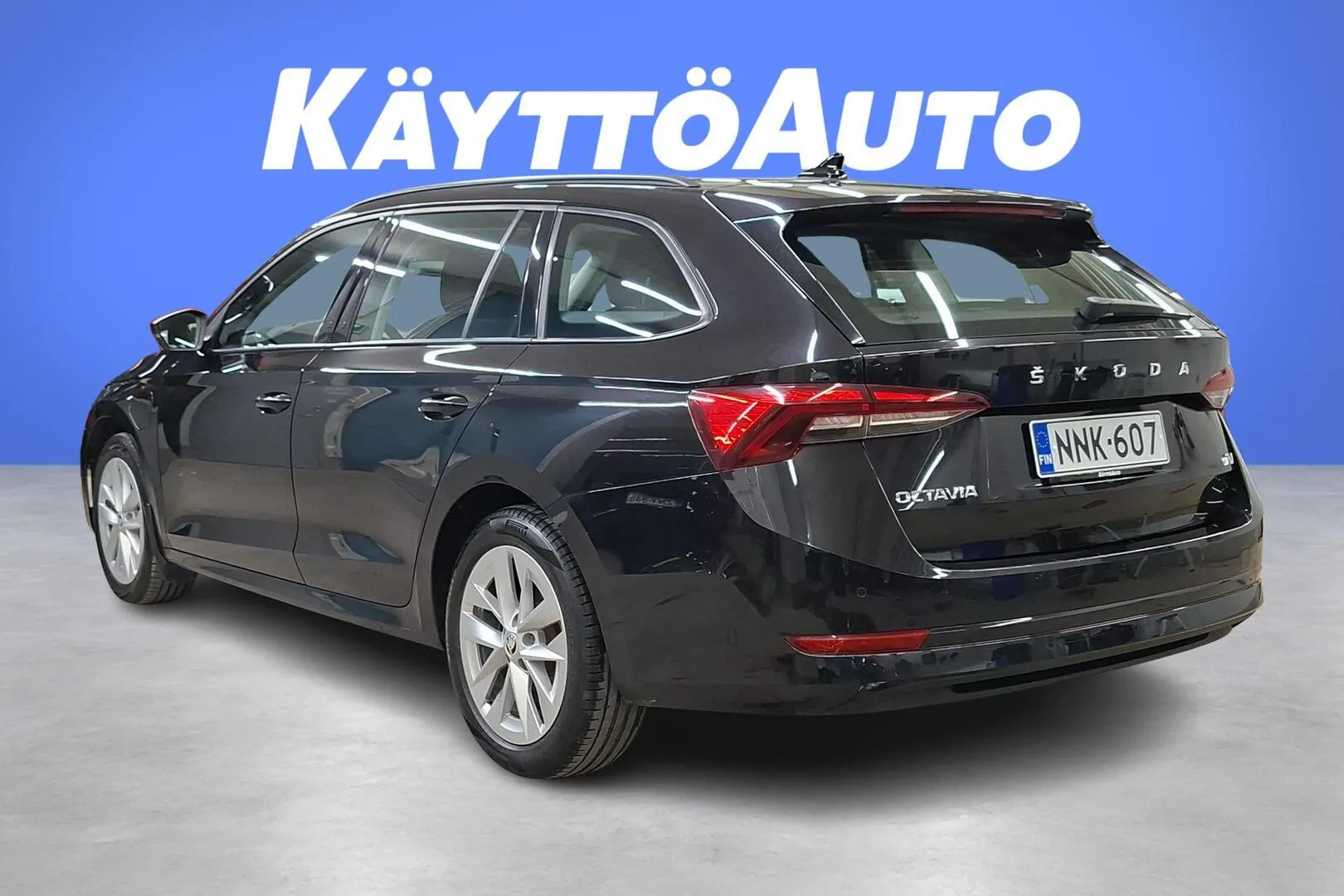 Skoda Octavia NNK-607 carousel image