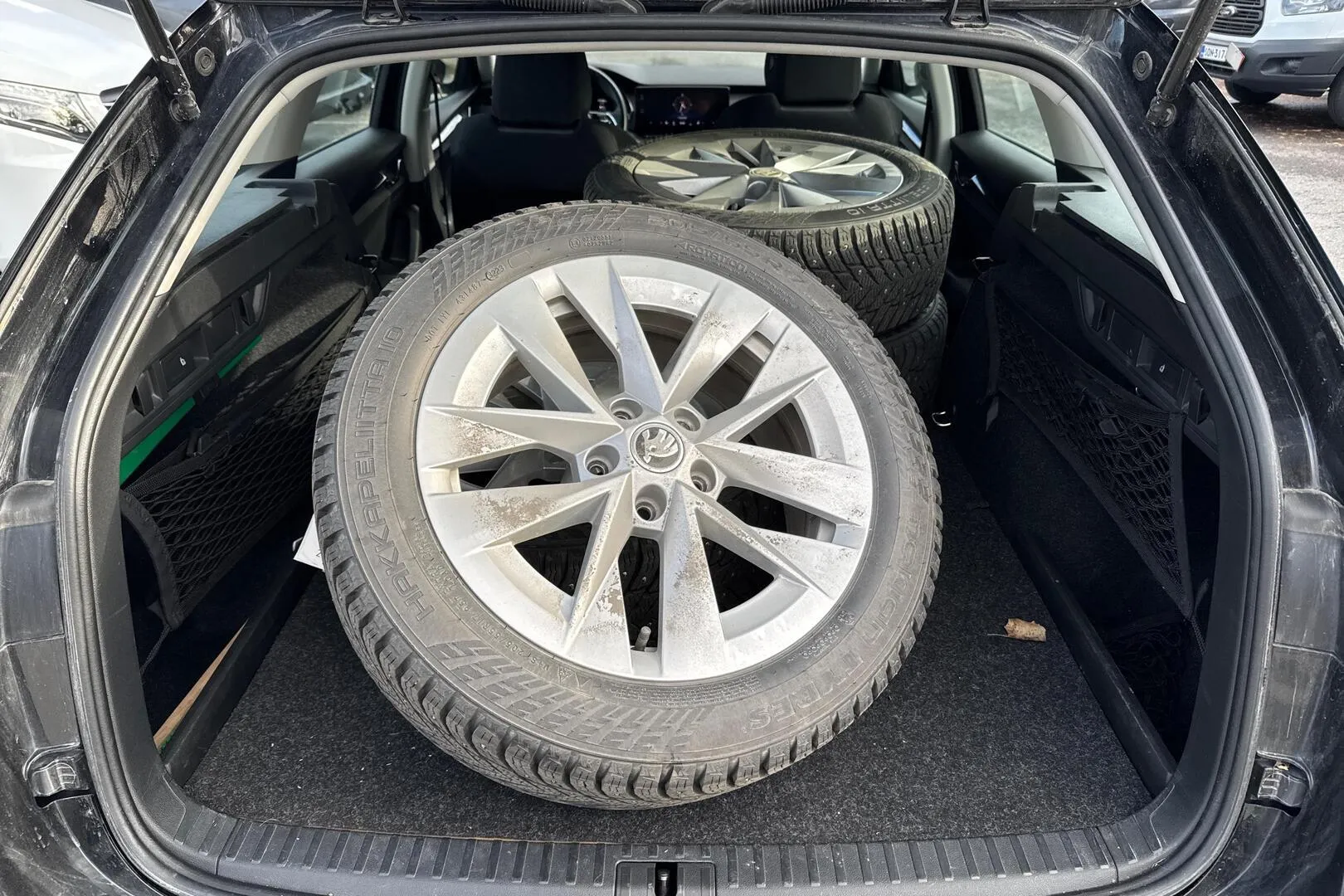 Skoda Octavia RVO-844 carousel image