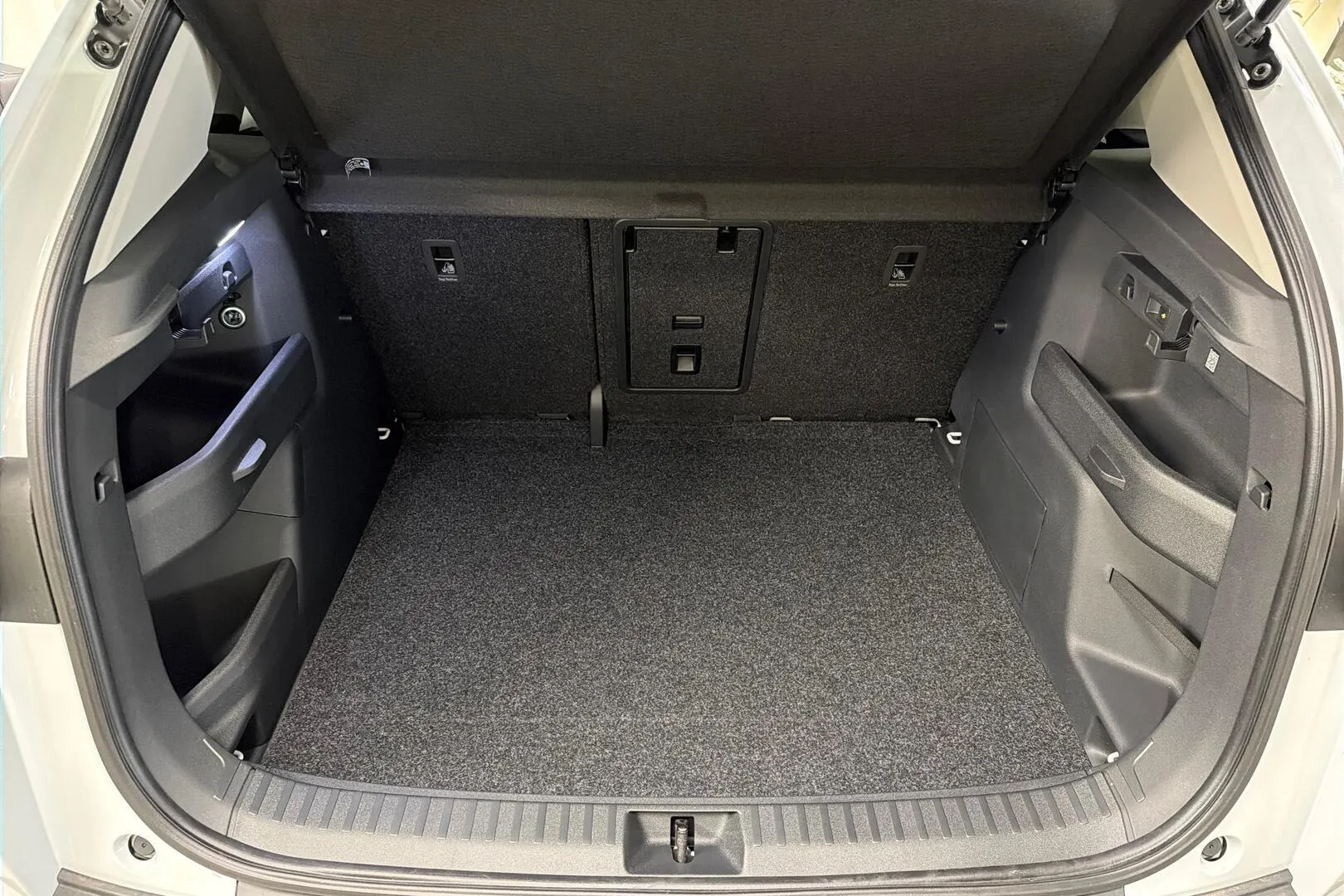Skoda Elroq LTV-999 carousel image