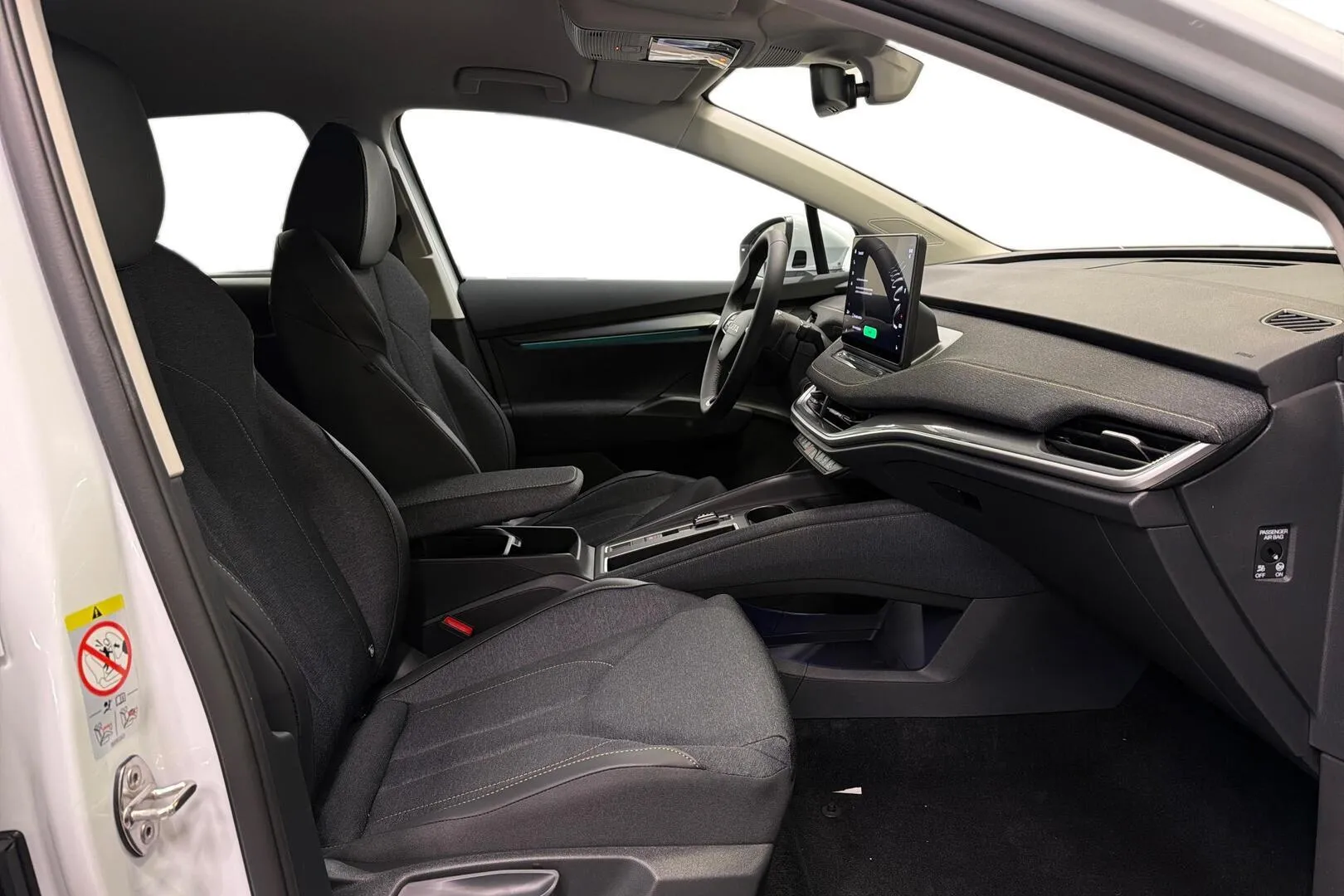 Skoda Elroq LTV-999 carousel image