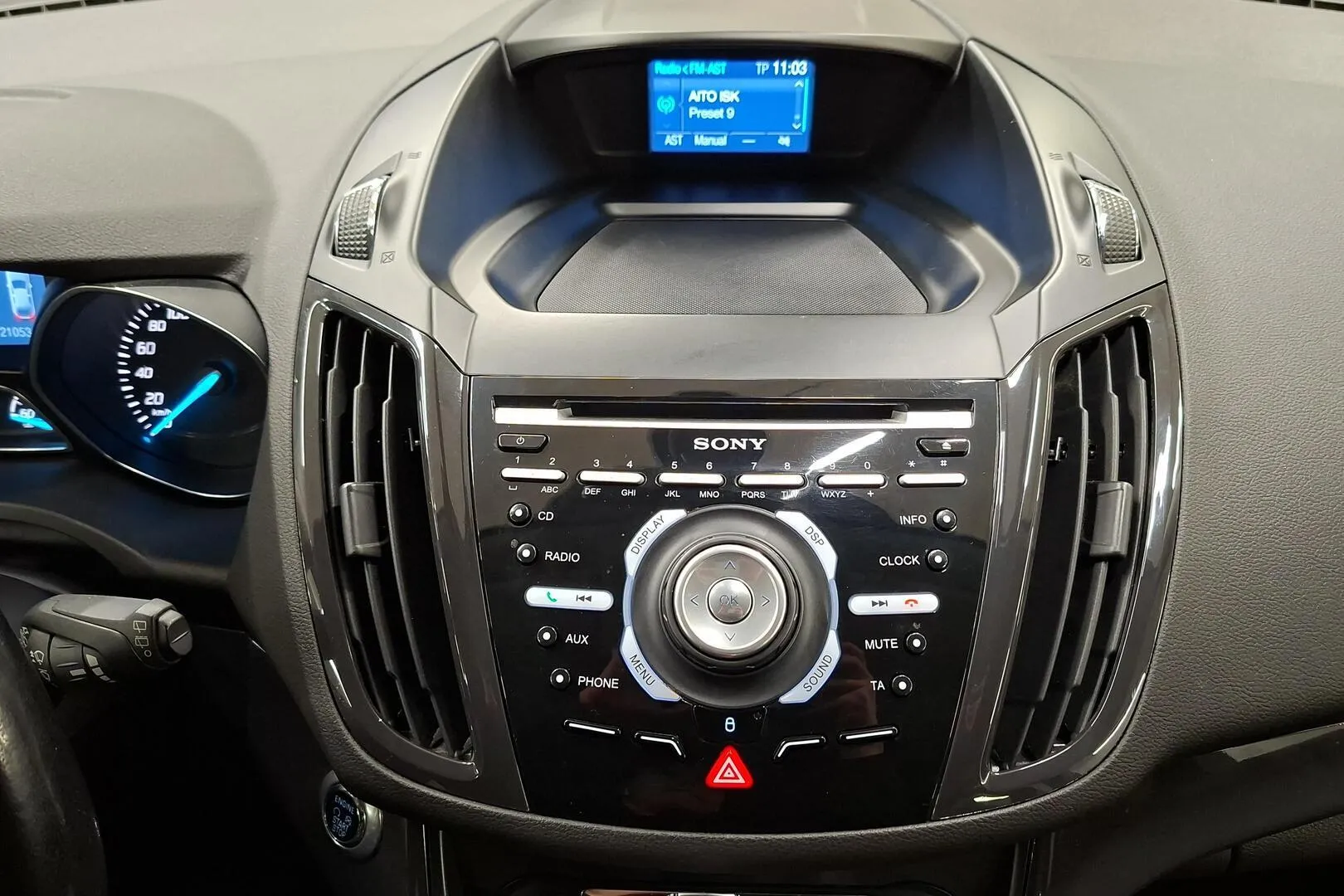 Ford Kuga KMO-430 carousel image