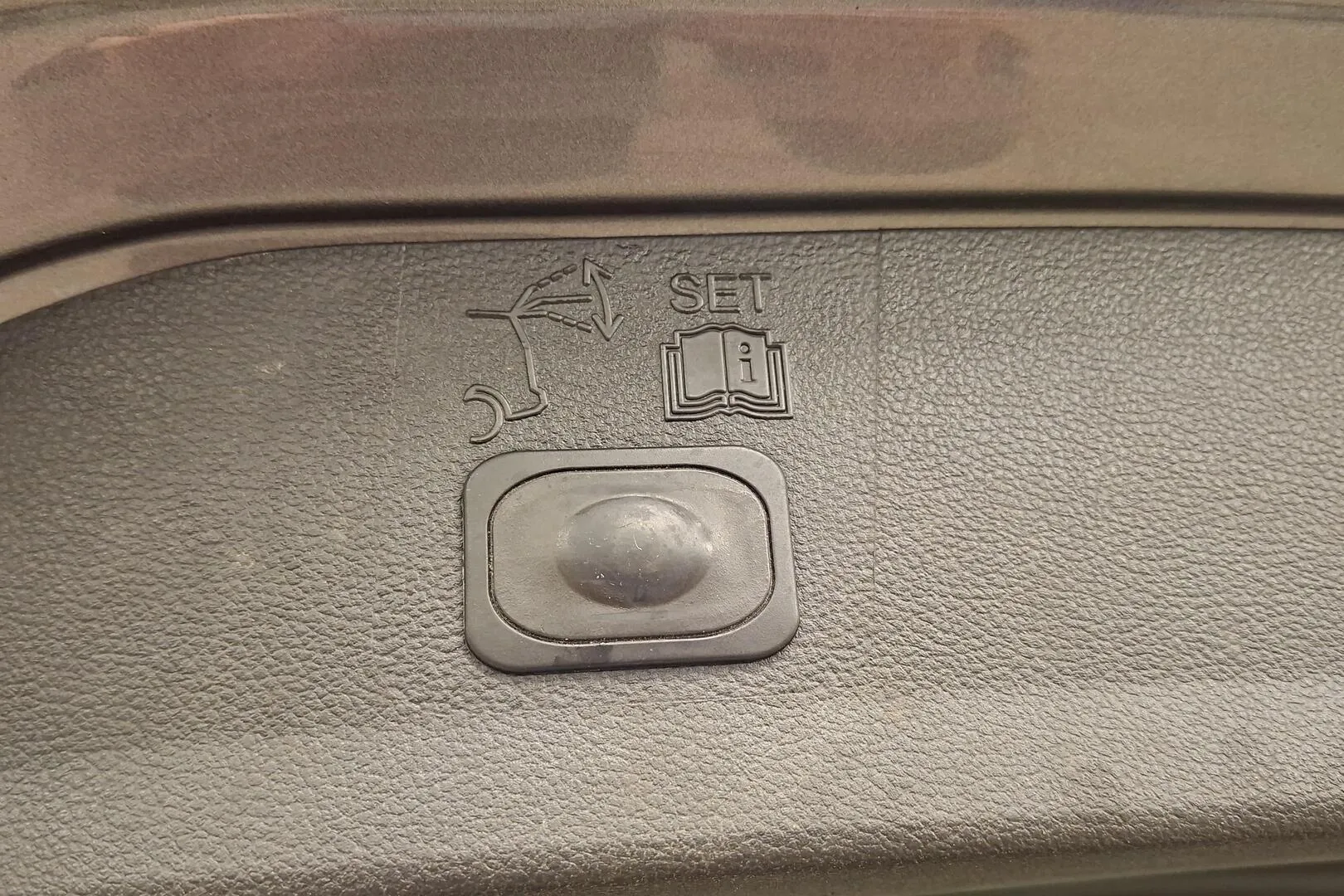 Ford Kuga KMO-430 carousel image