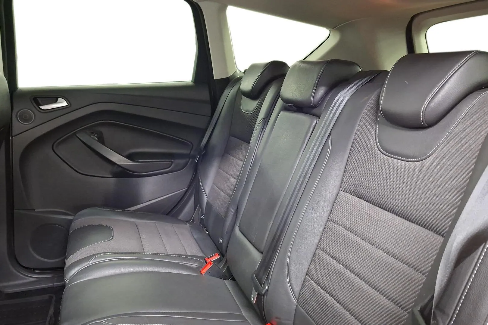 Ford Kuga KMO-430 carousel image