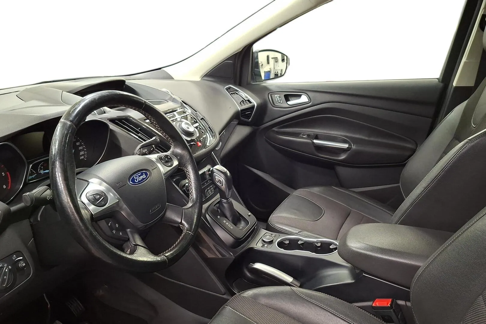 Ford Kuga KMO-430 carousel image
