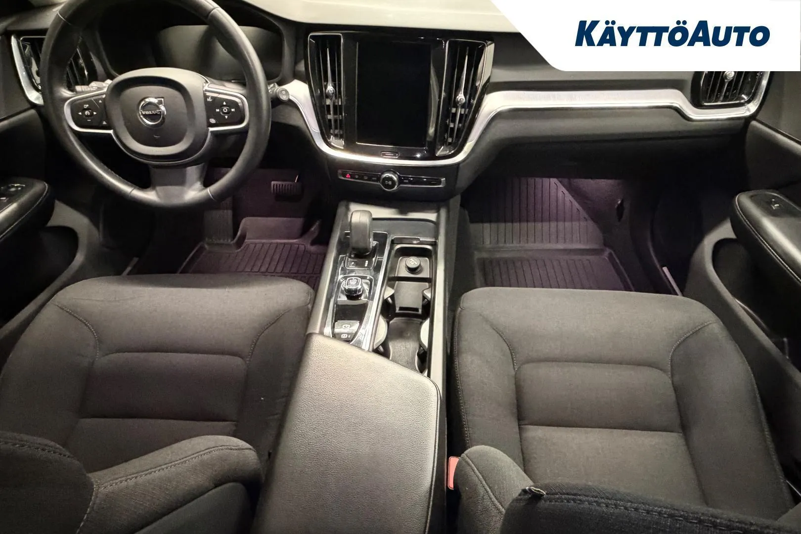 Volvo V60 FOY-443 carousel image