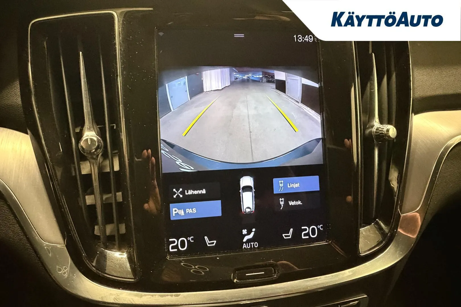 Volvo V60 FOY-443 carousel image