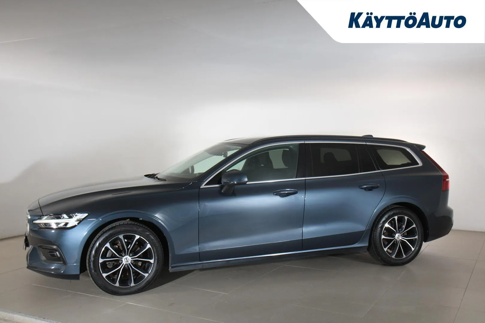 Volvo V60 FOY-443 carousel image
