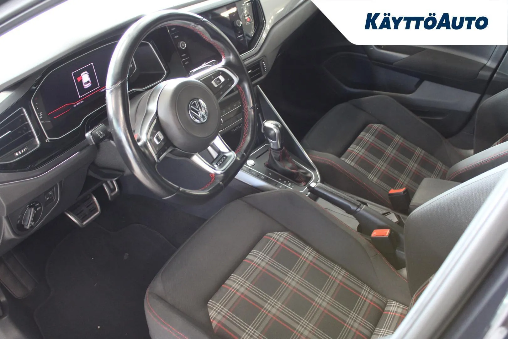 Volkswagen Polo CON-675 carousel image