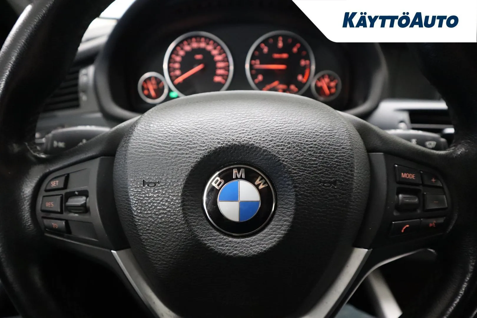 BMW X3 CLV-662 carousel image