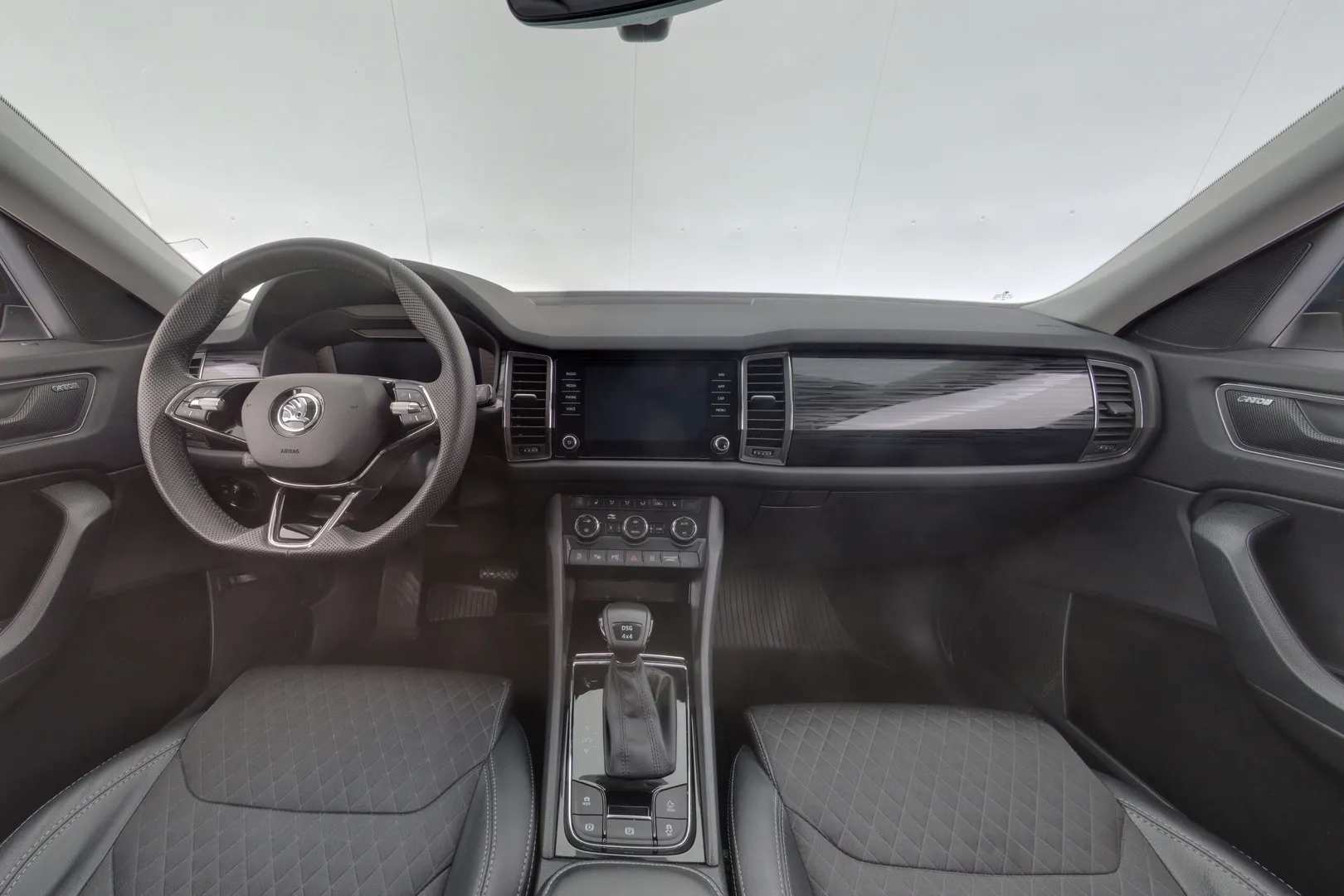 Skoda Kodiaq ETO-349 carousel image