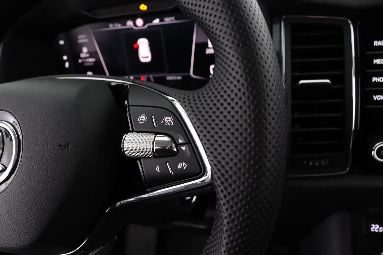 Skoda Kodiaq ETO-349 carousel image