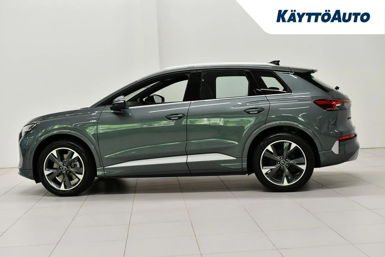 Audi Q4 e-tron LTT-739 carousel image