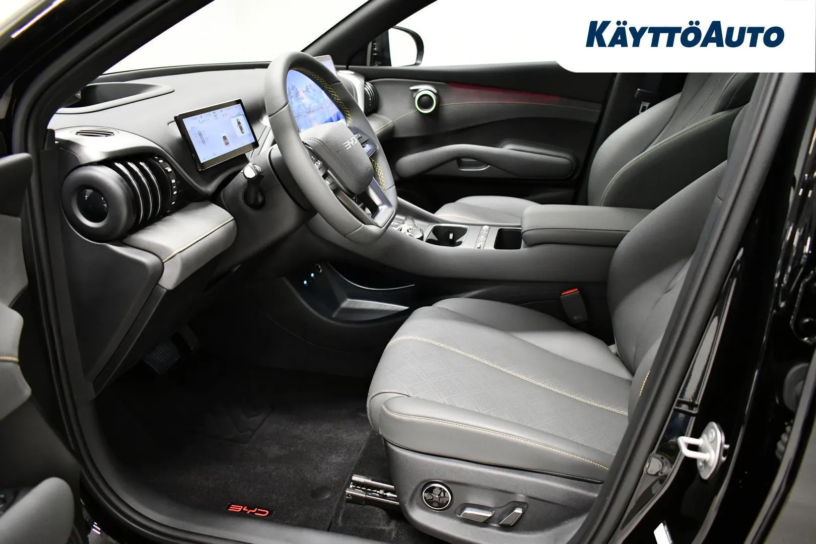 BYD Atto 3 GRO-424 carousel image