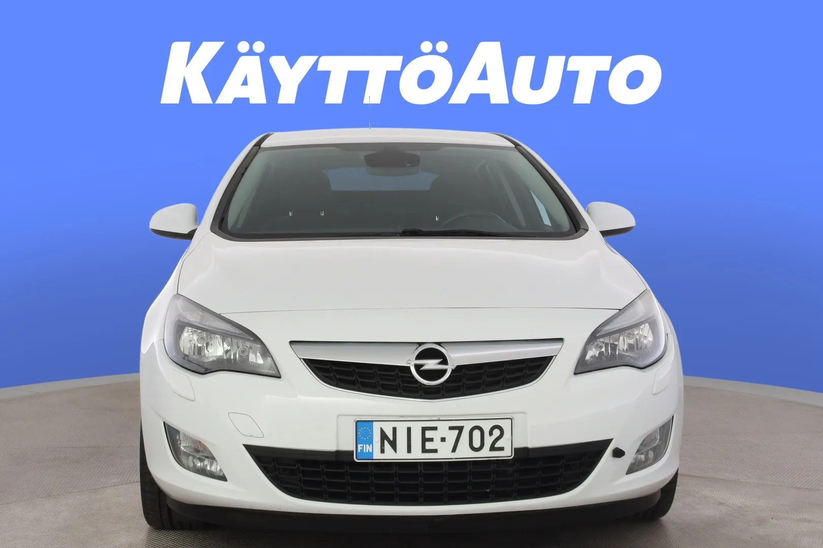 Opel Astra NIE-702 carousel image