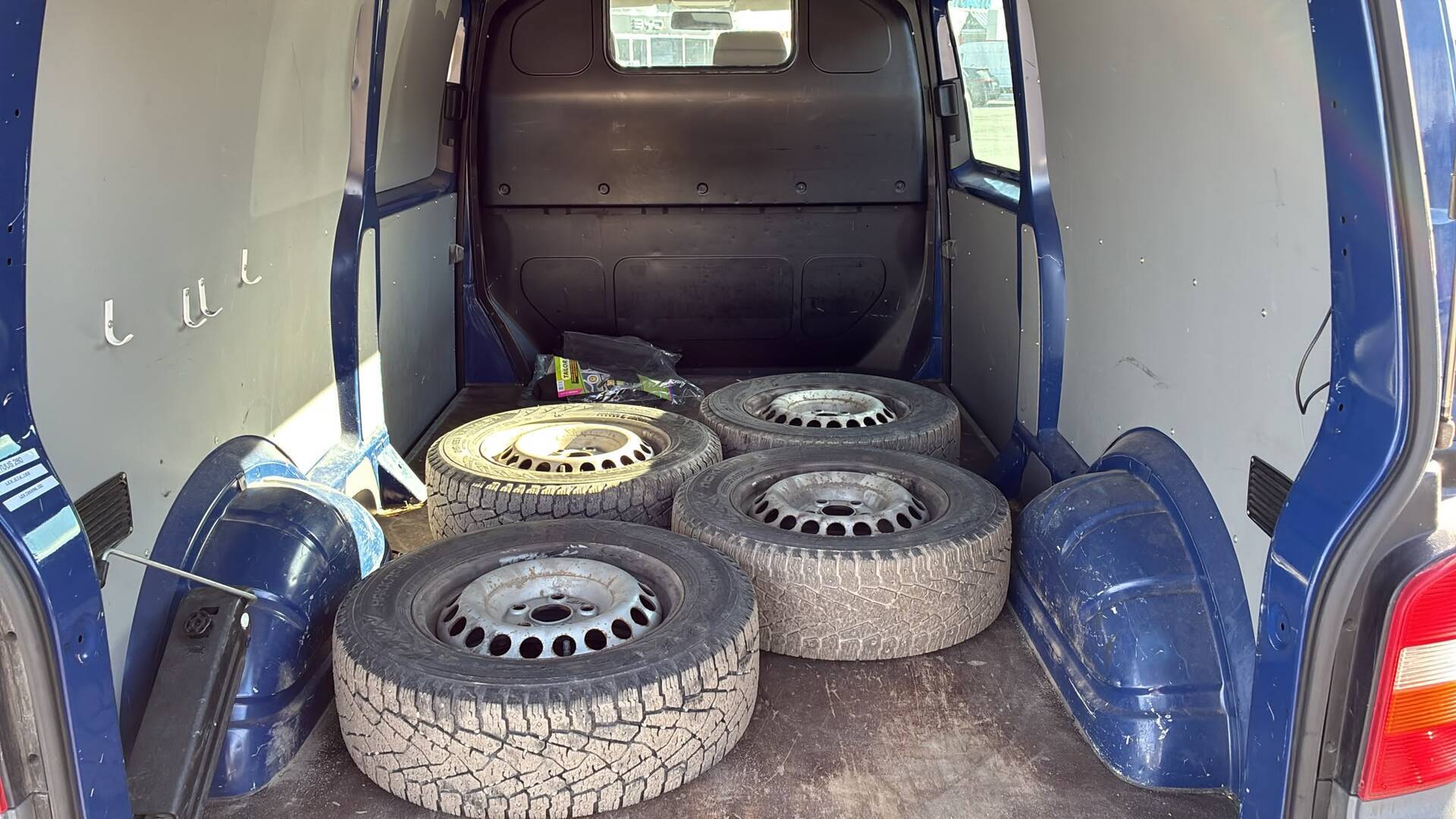 Volkswagen Transporter 2006, photo 4/20