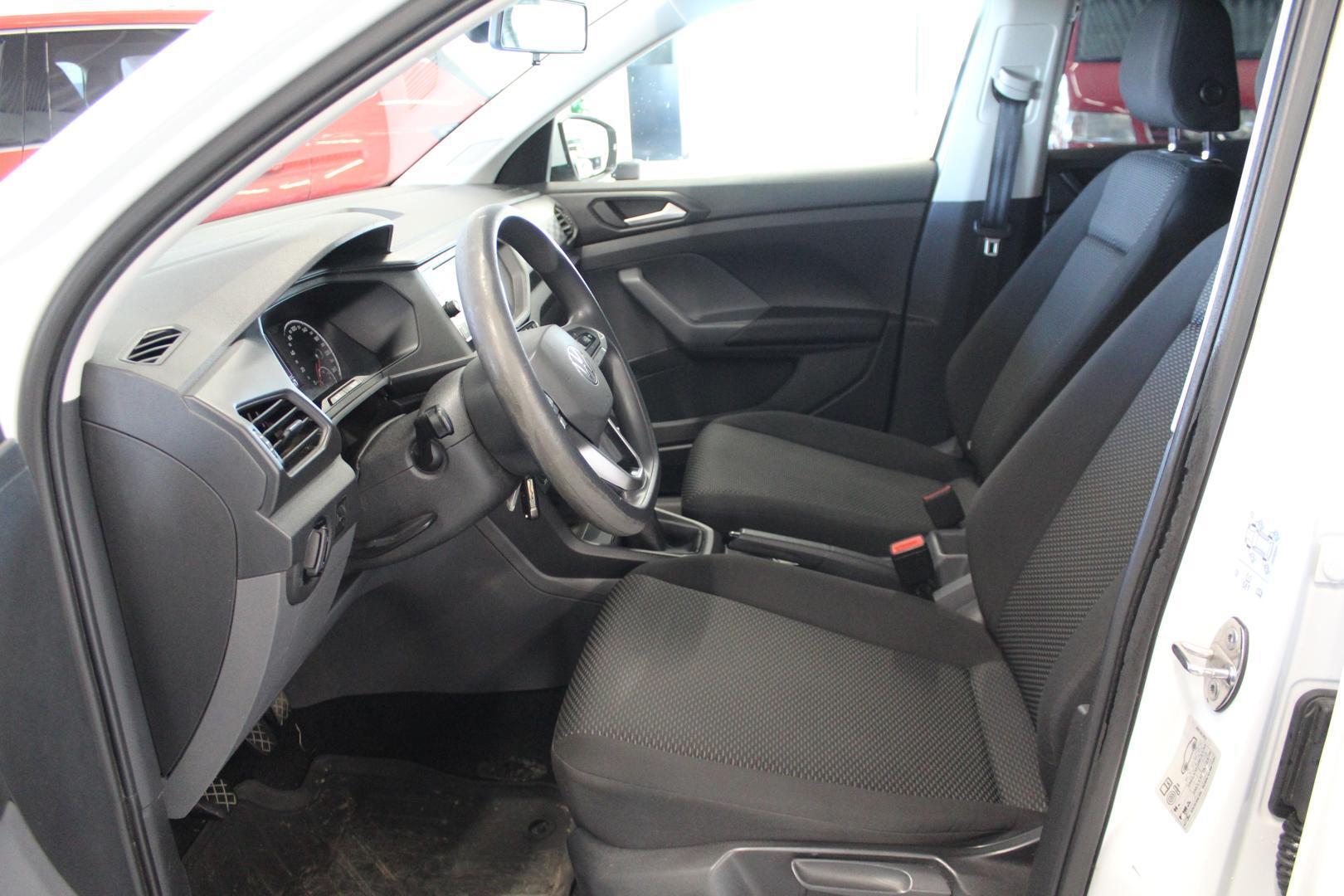 Volkswagen T-Cross 1,0 TSI 70 kW (95 hv) 2021, kuva 5/9