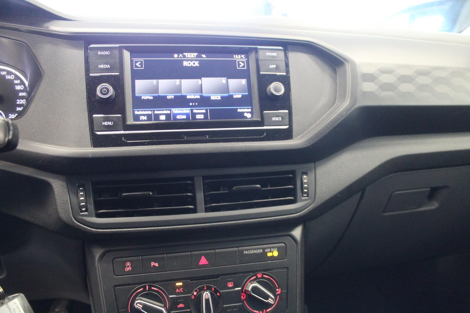 Volkswagen T-Cross 1,0 TSI 70 kW (95 hv) 2021, kuva 7/9