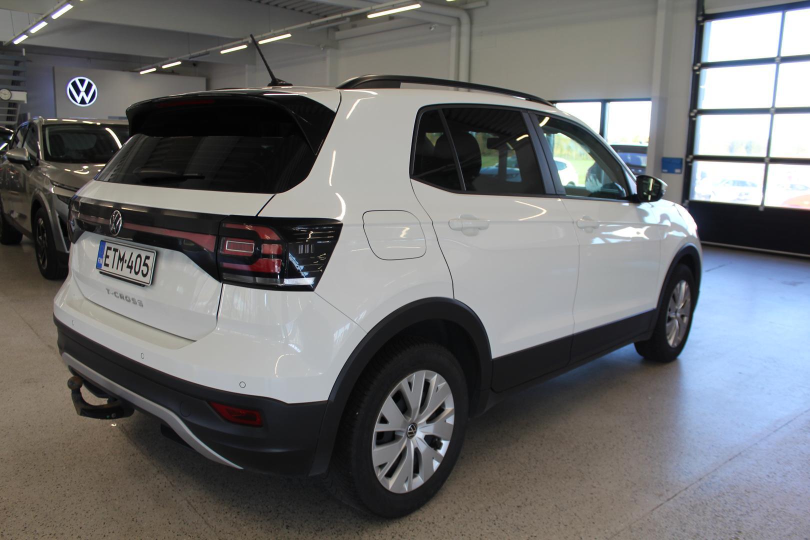 Volkswagen T-Cross 1,0 TSI 70 kW (95 hv) 2021, kuva 3/9
