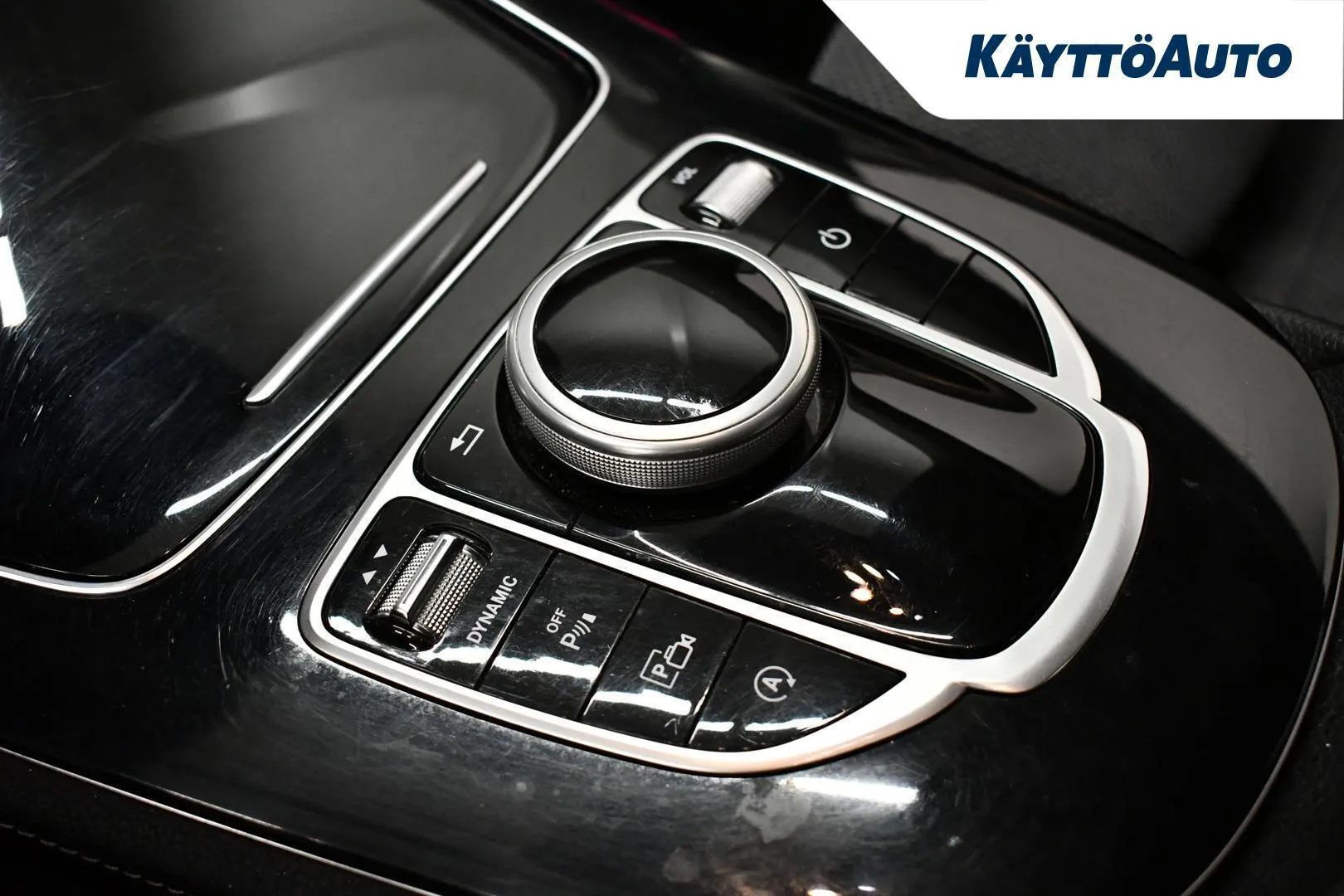 Mercedes-Benz E NKX-866 carousel image