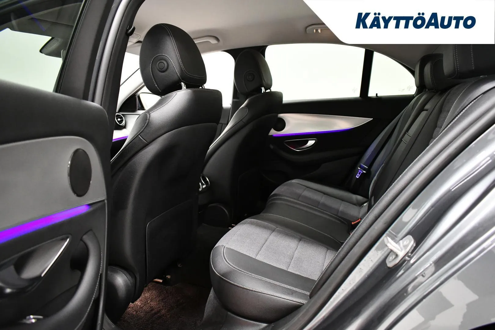 Mercedes-Benz E NKX-866 carousel image