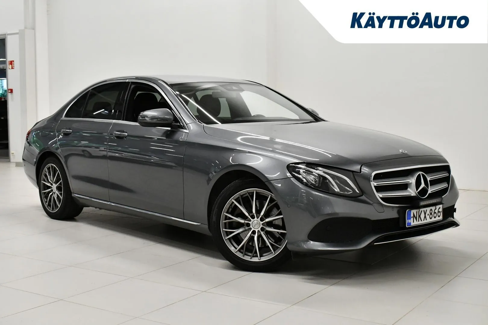 Mercedes-Benz E NKX-866 carousel image
