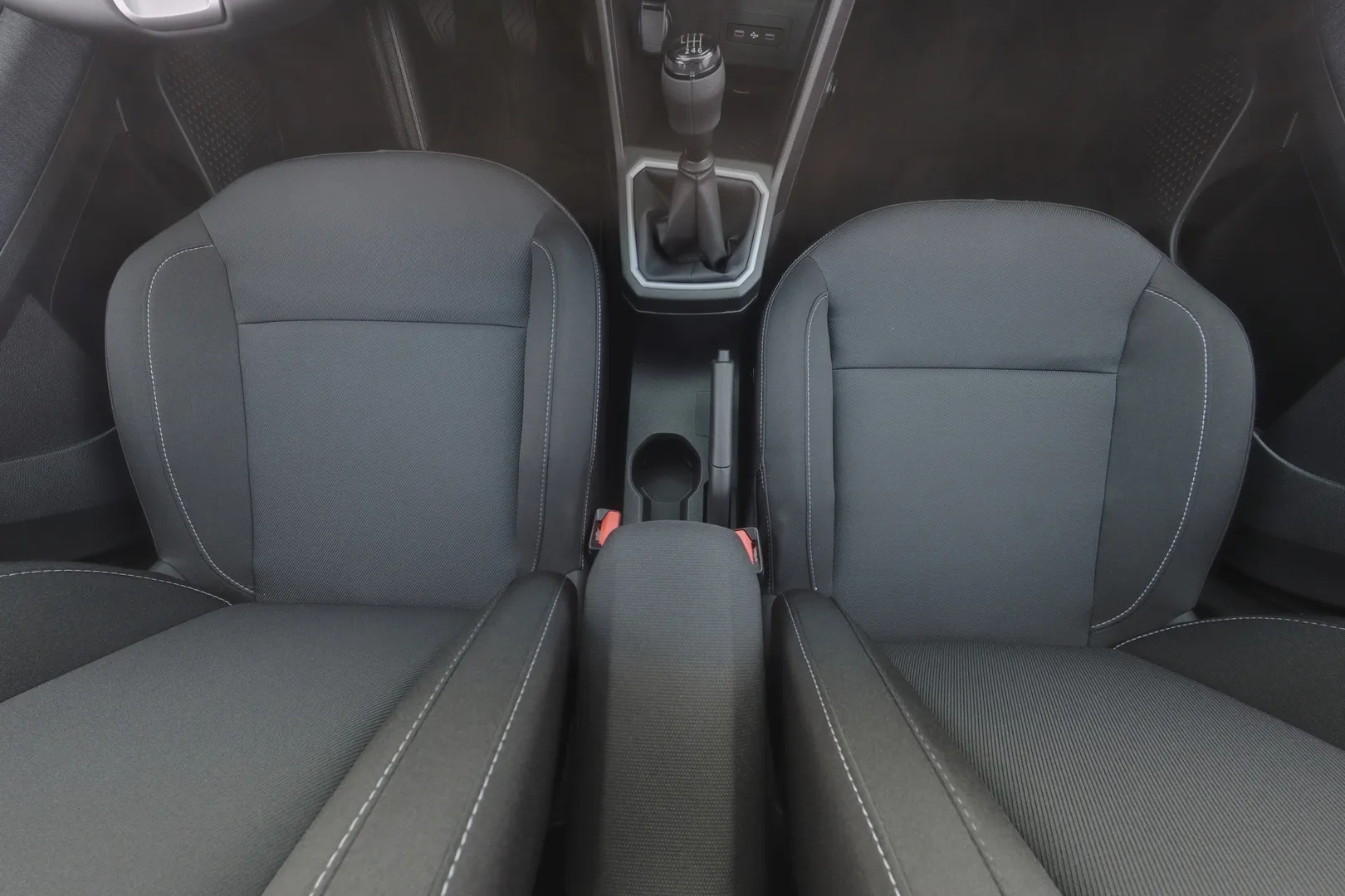 Dacia Sandero SZN-360 carousel image
