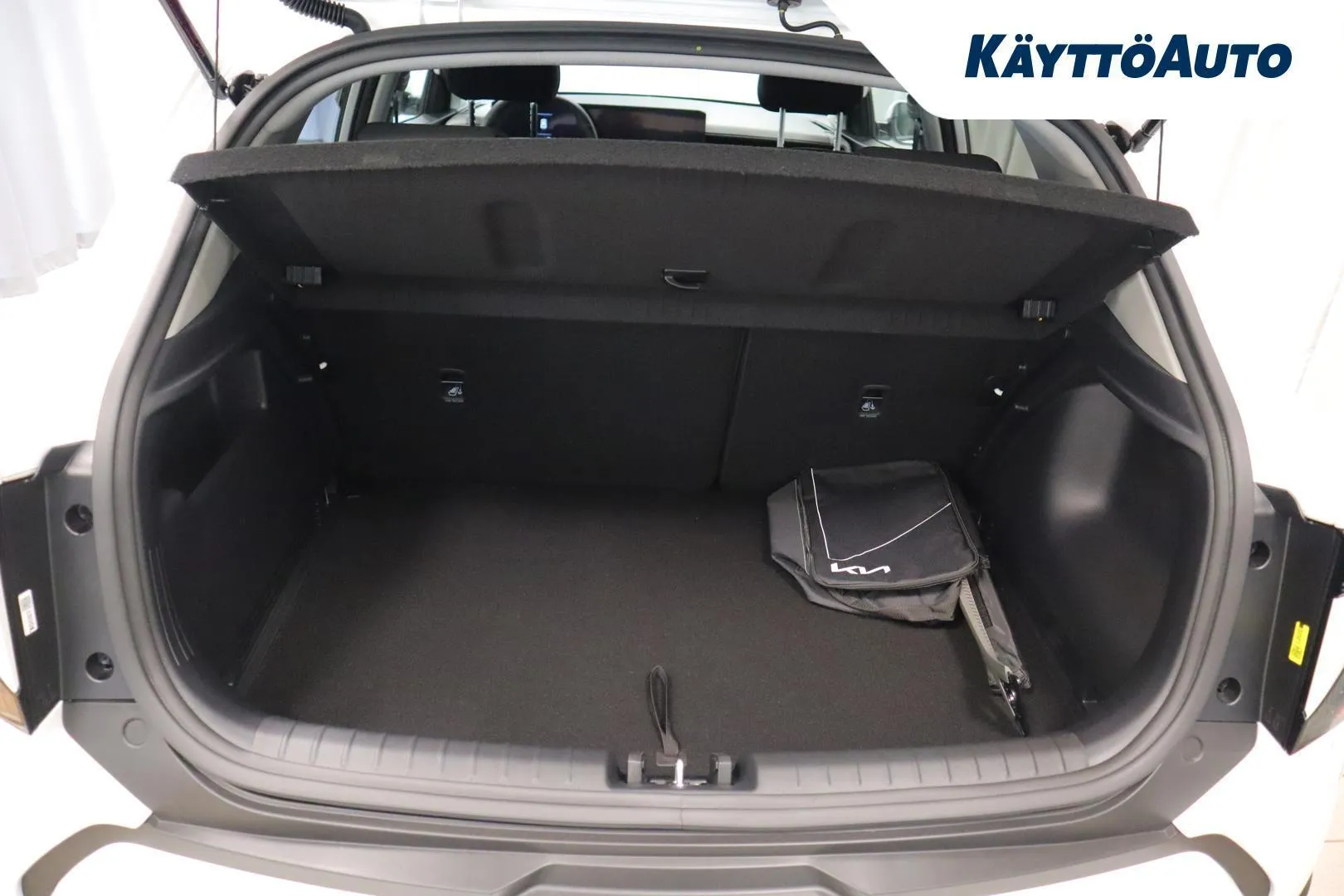 KIA STONIC ITE-690 carousel image