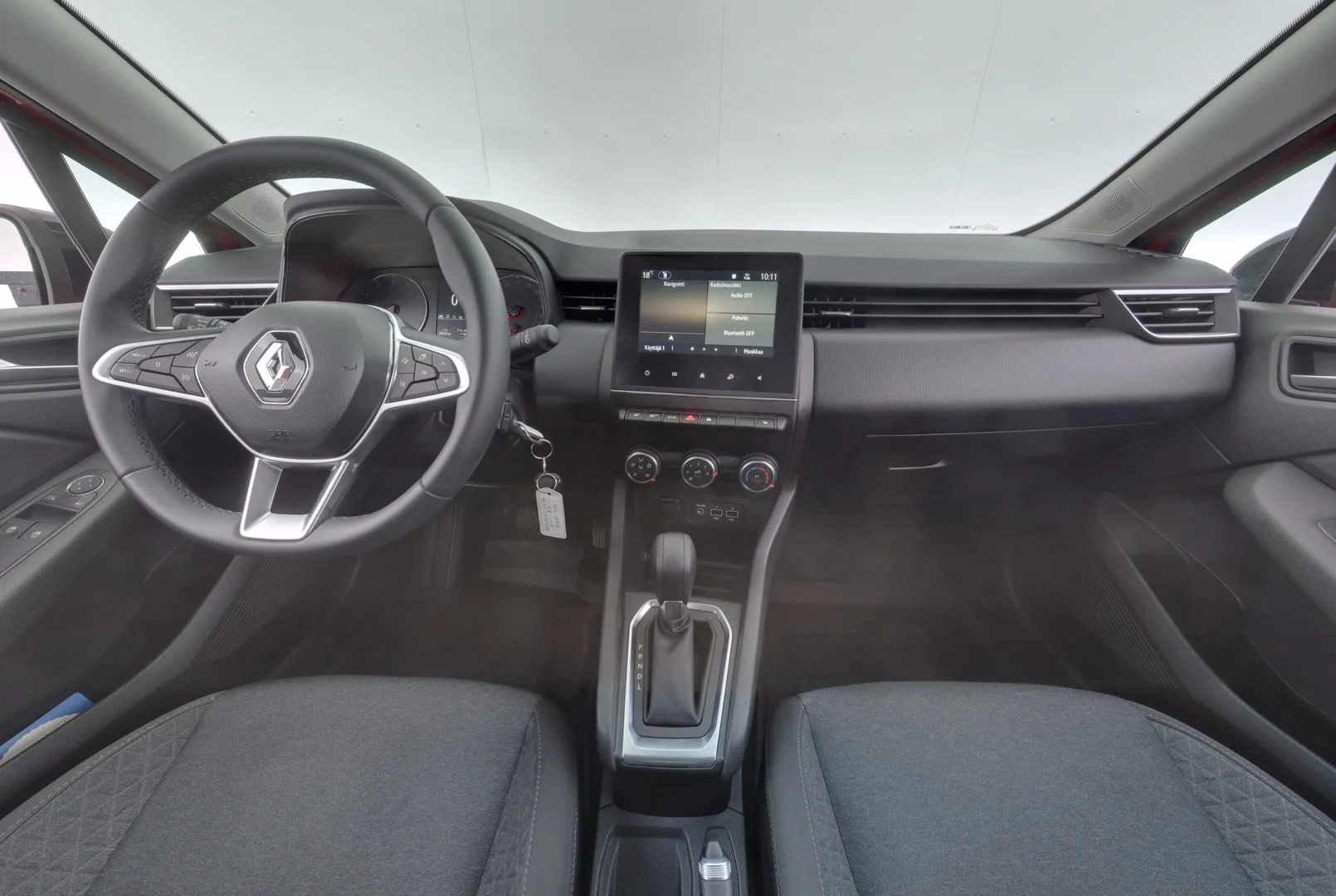 Renault Clio FRO-735 carousel image