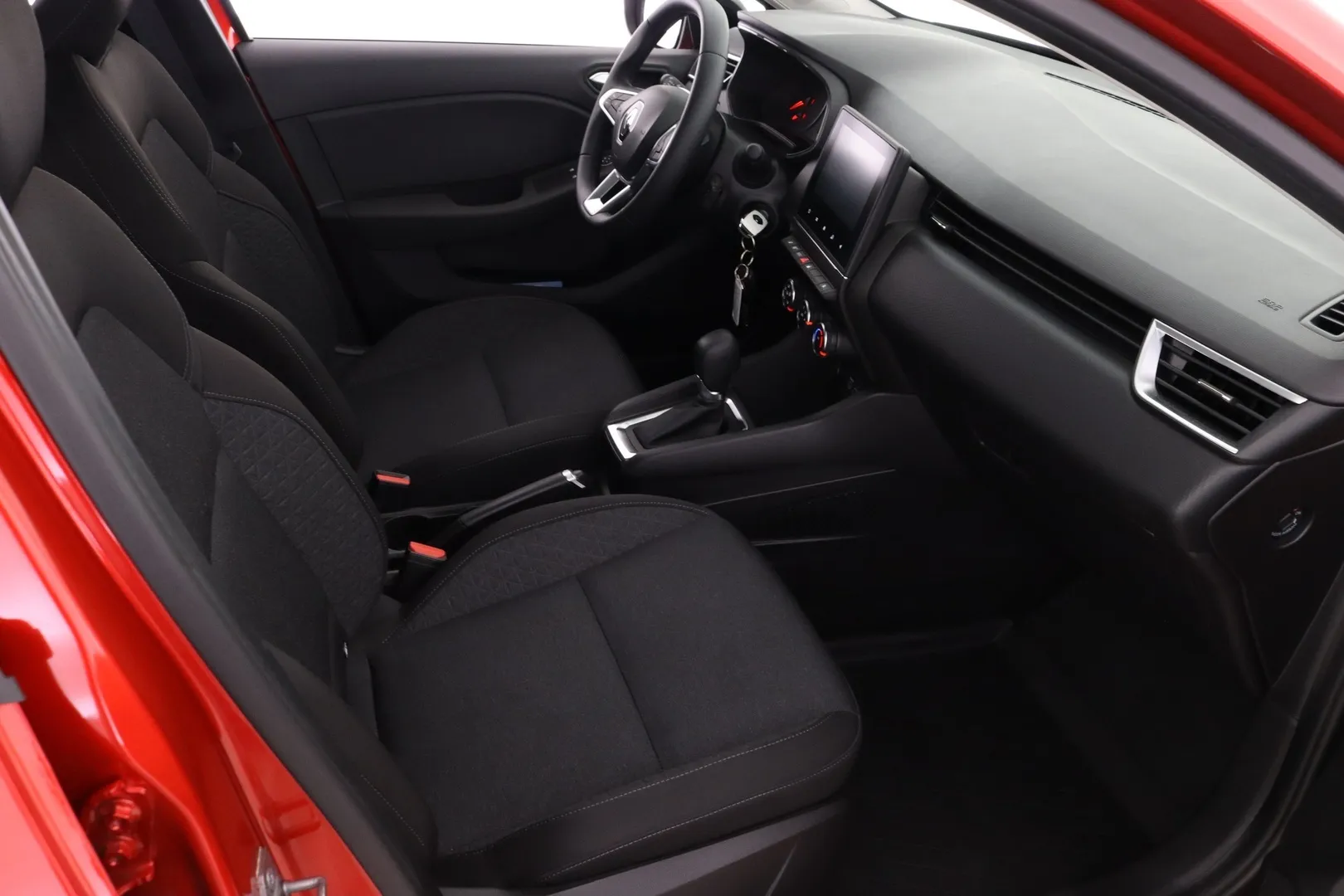 Renault Clio FRO-735 carousel image