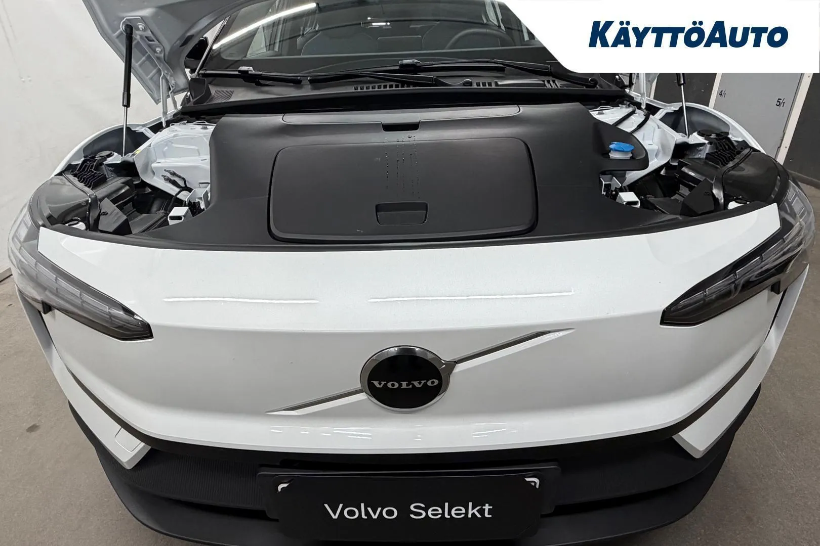 VOLVO EX30 ITK-992 carousel image
