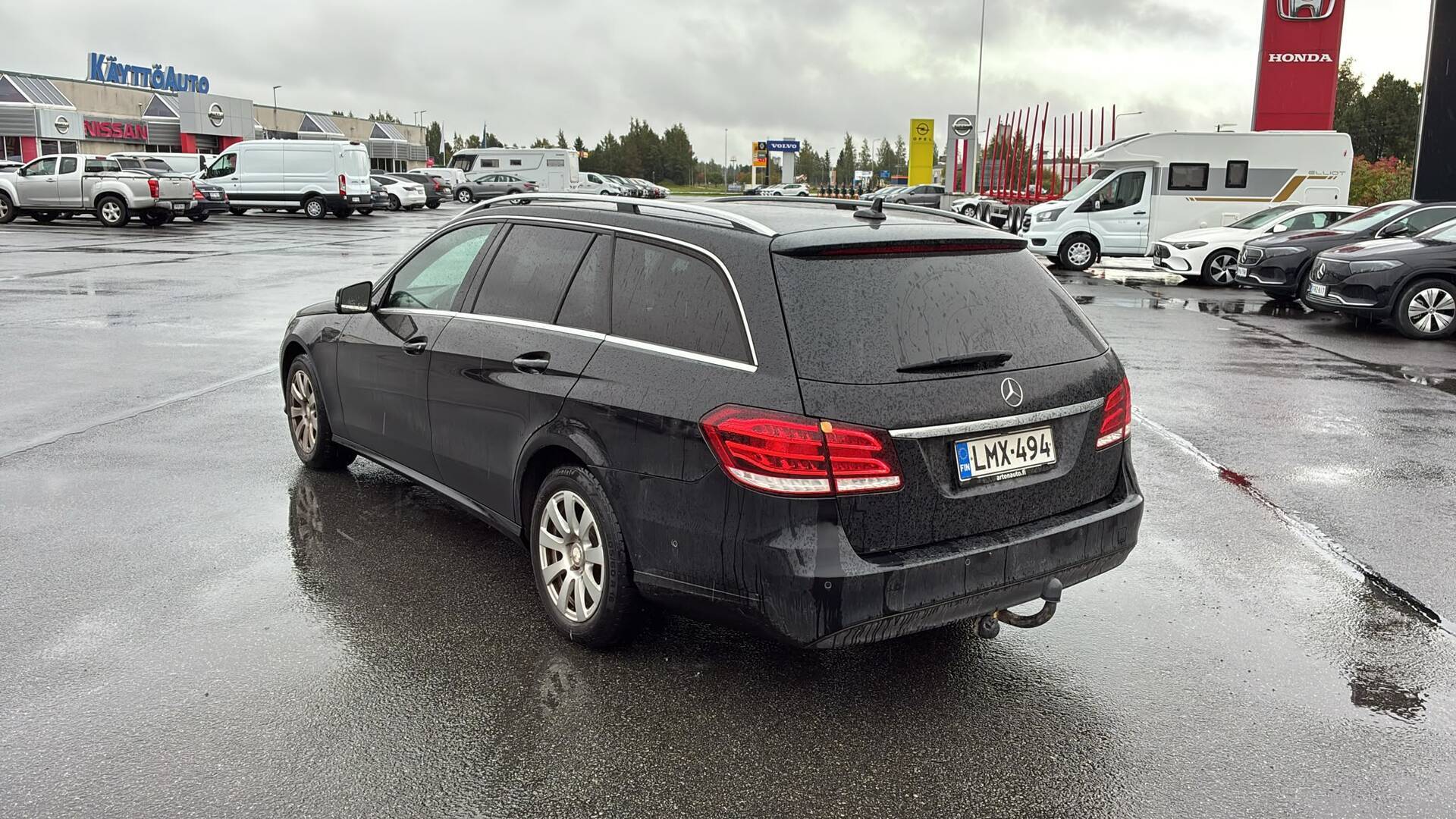 Mercedes-Benz E 220 CDI BE T A 2013, kuva 3/5