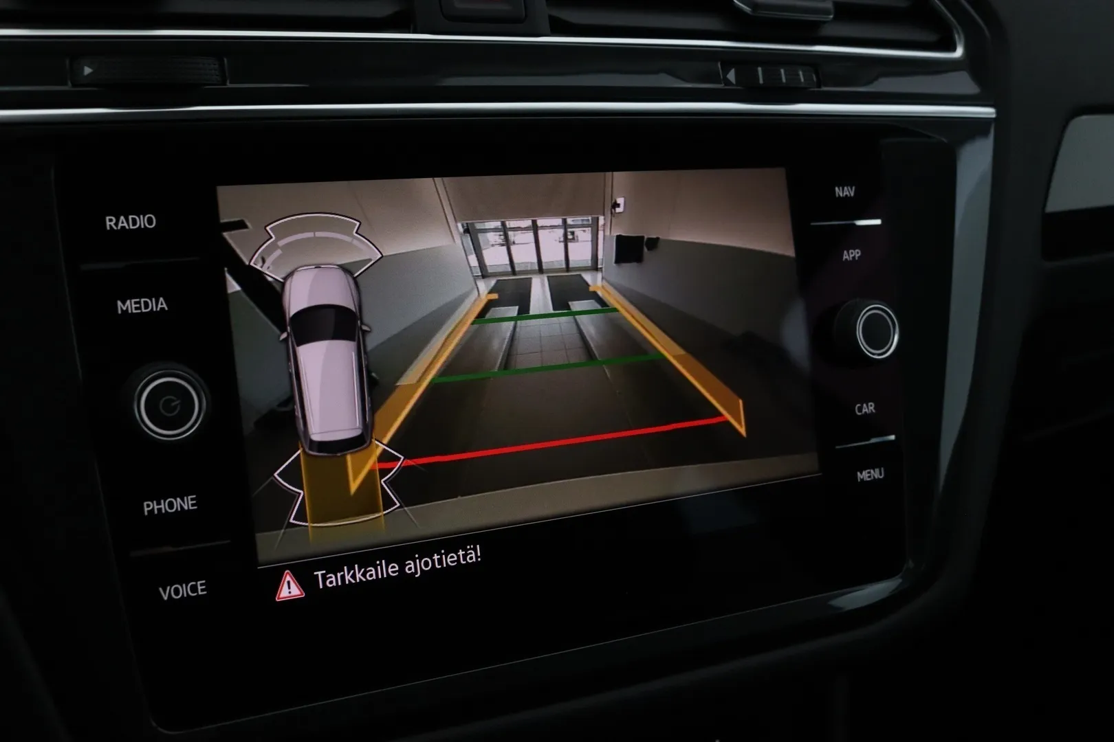 Volkswagen Tiguan NNM-489 carousel image