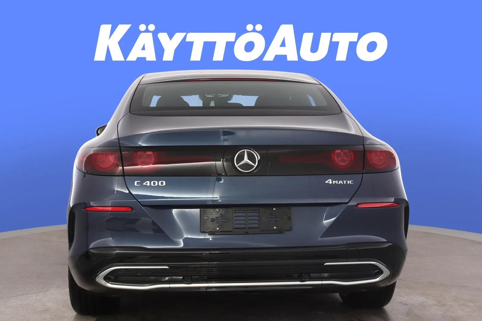 Mercedes-Benz C SZN-640 carousel image
