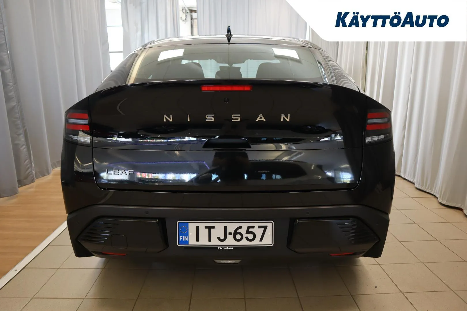 NISSAN LEAF ITJ-657 carousel image