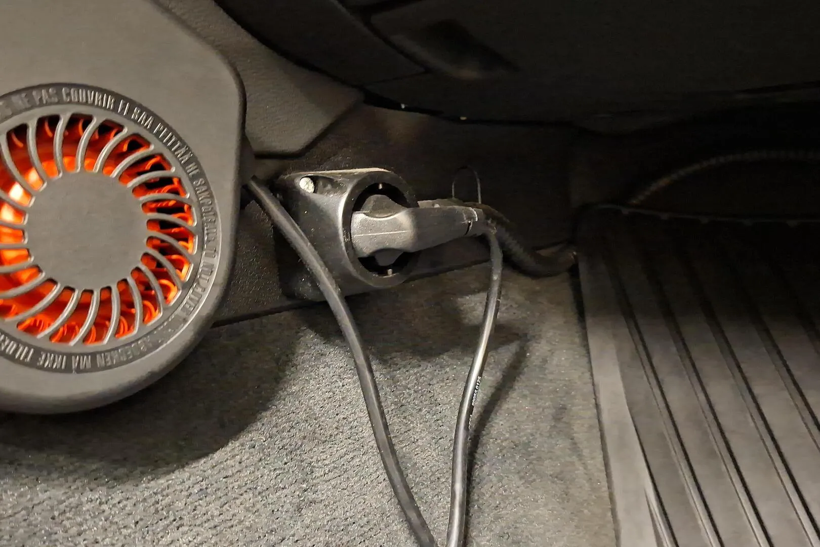 Audi A4 YJR-871 carousel image