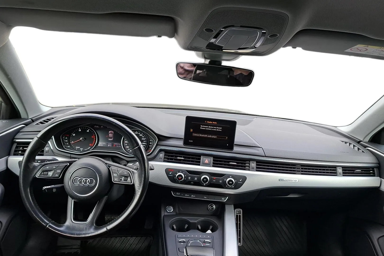 Audi A4 YJR-871 carousel image