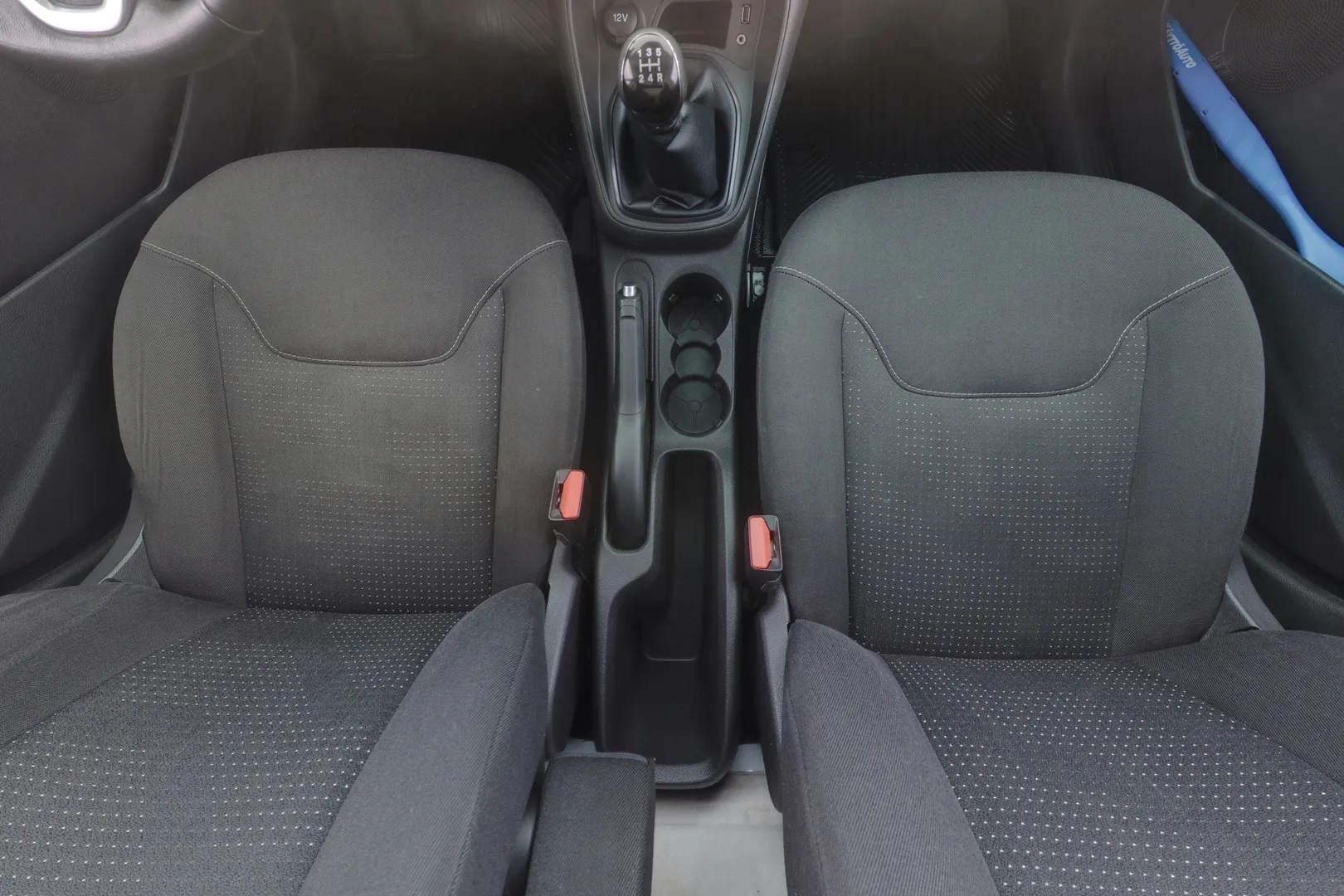 Ford Transit Courier MMP-699 carousel image