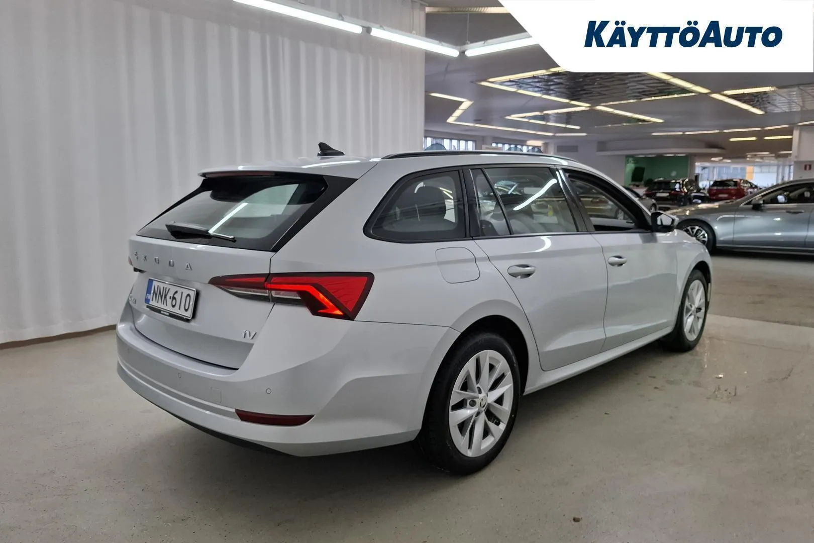 Skoda Octavia NNK-610 carousel image