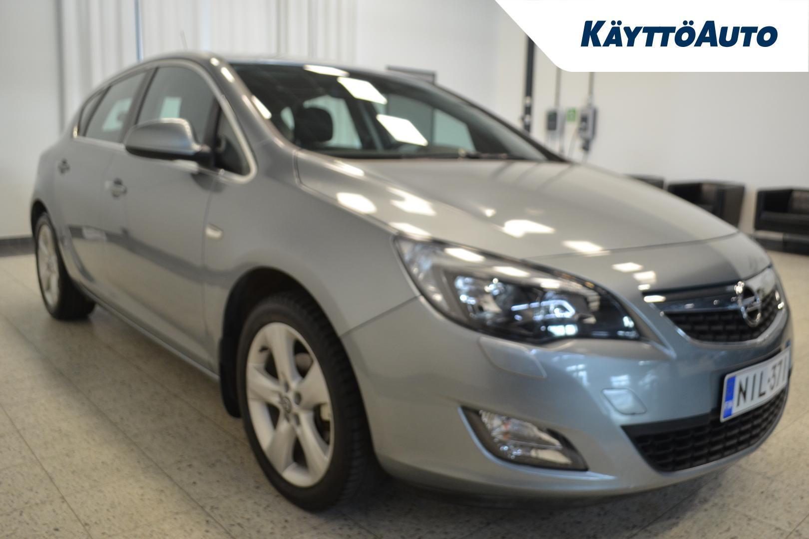 Opel Astra 2013, photo 7/26