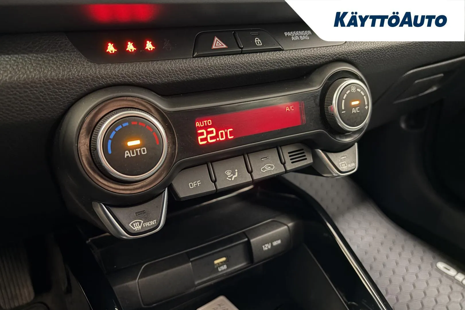 Kia Rio CPB-442 carousel image